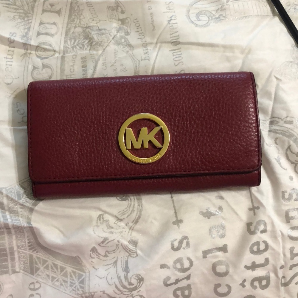 MIchael Kors wallet